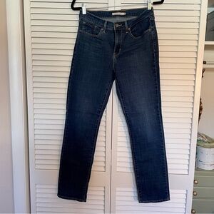Levi Straight Leg Jeans